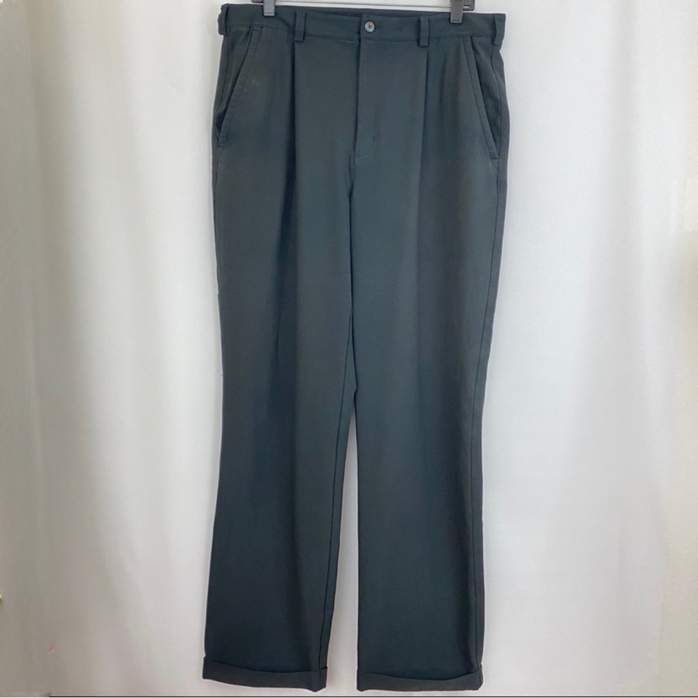 Men’s Nike Golf Black Slacks Size 34 x 32